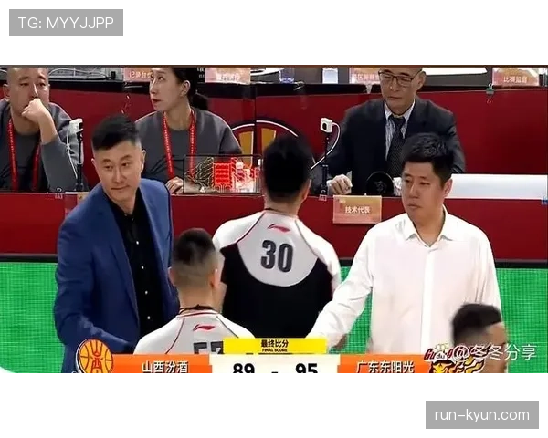 篮球比赛中什么是违体犯规,具体如何判定和处理? 篮球比赛中什么是违体犯规,具体如何判定和处理?